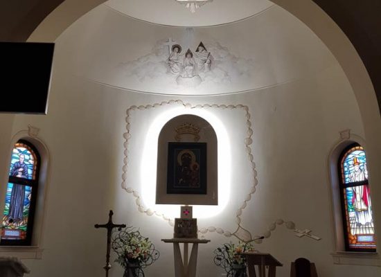 podświetlenie Ołtarza w parafii Lisów